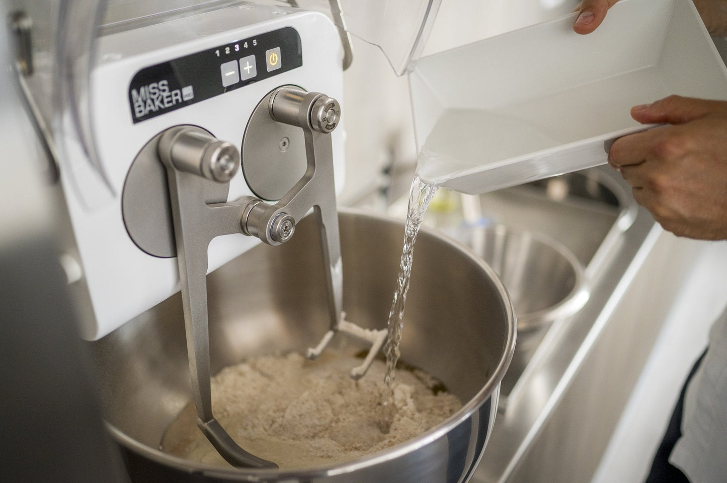Miss Baker Pro - 3kg/10 Litre Double Arm Mixer, 5 speed, Stainless steel (INOX)